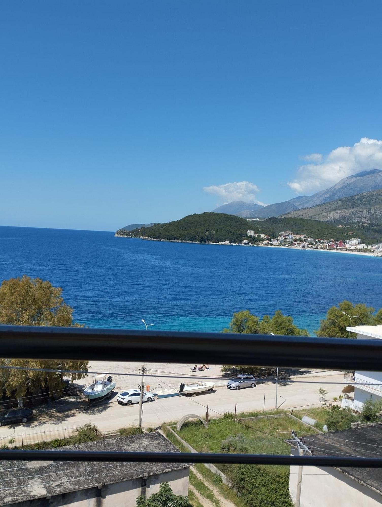 Rooms With View Himare Exterior photo