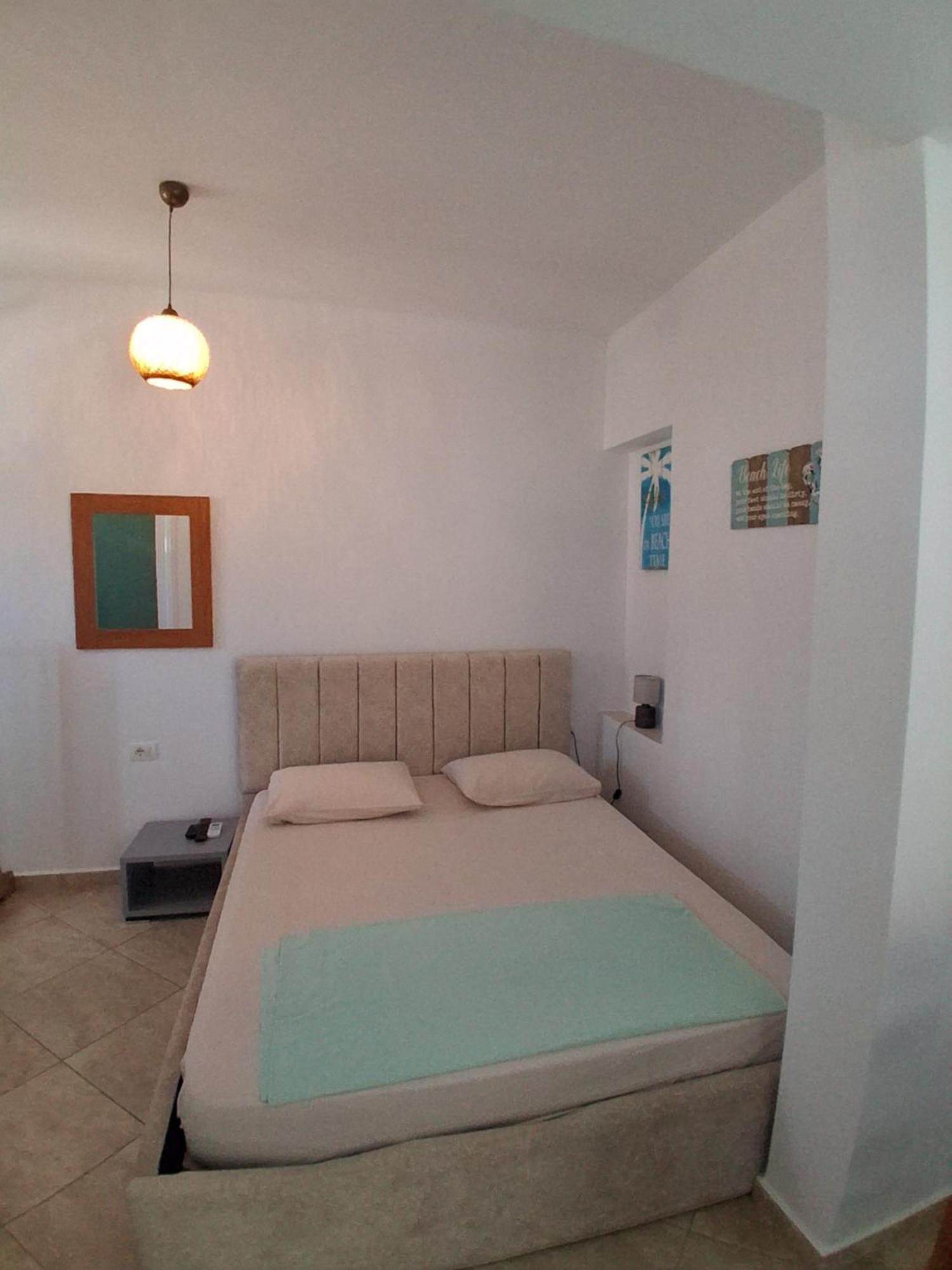 Rooms With View Himare Room photo